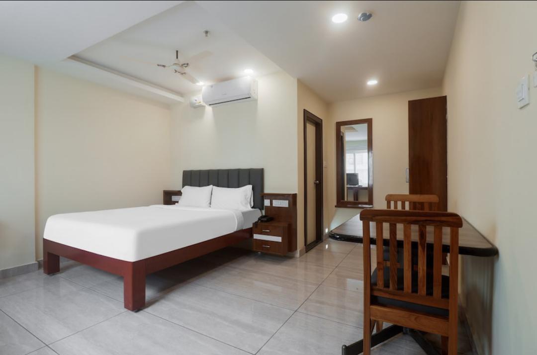 DJ Grand Hotel photo 19